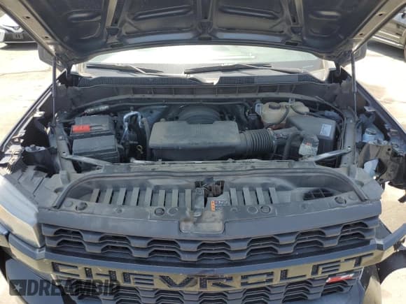 ✅ 2020 Chevrolet Silverado 1500 Custom Trail Boss • VIN: 1GCRYCEF3LZ134161 • Lot: 59134845. Wystawiony na Copart z przebiegiem 88 031 mil. Bezpłatny archiwum sprzedaży aukcyjnych z USA i szczegółowy raport historii pojazdu na DreamBid. Zdjęcie 11.