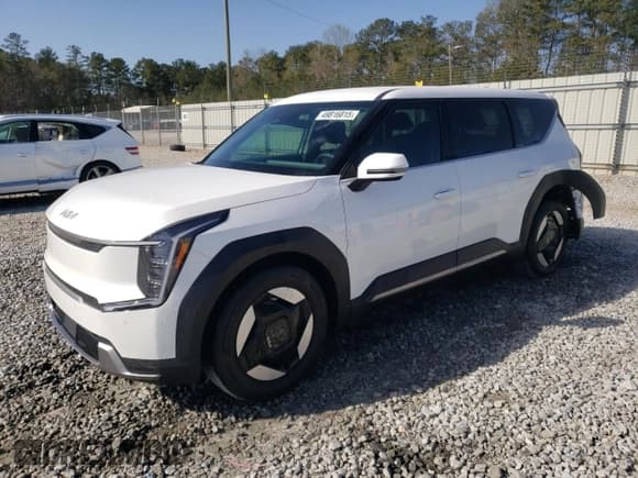 ✅ 2024 Kia EV9 Light Long Range • VIN: KNDAB5S14R6050542 • Lot: 49816815. Listed on Copart with 6,317 mi. Free auction sales archive from the USA and detailed vehicle history report at DreamBid. Image 1.