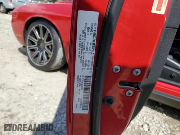 ✅ 2013 Dodge Challenger R/T Plus • VIN: 2C3CDYBT2DH548949 • Lot: 74070414. Wystawiony na Copart z przebiegiem 105 879 mil. Bezpłatny archiwum sprzedaży aukcyjnych z USA i szczegółowy raport historii pojazdu na DreamBid. Zdjęcie 13.