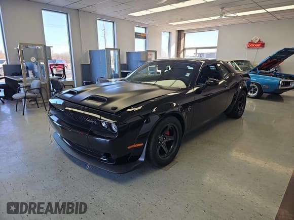 ✅ 2021 Dodge Challenger SRT Hellcat Redeye Widebody • VIN: 2C3CDZL97MH609608 • Lot: 41905865. Wystawiony na Copart z przebiegiem 1 738 mil. Bezpłatny archiwum sprzedaży aukcyjnych z USA i szczegółowy raport historii pojazdu na DreamBid. Zdjęcie 2.