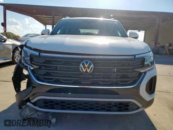 ✅ 2025 Volkswagen Atlas SE • VIN: 1V2WE2CA0SC220492 • Lot: 85278015. Wystawiony na Copart z przebiegiem 16 525 mil. Bezpłatny archiwum sprzedaży aukcyjnych z USA i szczegółowy raport historii pojazdu na DreamBid. Zdjęcie 5.