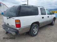 ✅ 2000 Chevrolet Suburban LS • VIN: 3GNFK16T5YG181686 • Лот: 42392480. Опубликован ранее на IAAI с пробегом 300 323 миль. Бесплатный доступ к архиву аукционных продаж из США и подробный отчёт об истории автомобиля на DreamBid. Изображение 4.