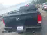 2018 Ram 1500 Tradesman z VIN 1C6RR6FT0JS131914, wystawiony jako IAAI lot #42450939 z przebiegiem 126 119 mil mil oraz . Historia ofert i sprzedaży dostępna na DreamBid. Obrazek 16.