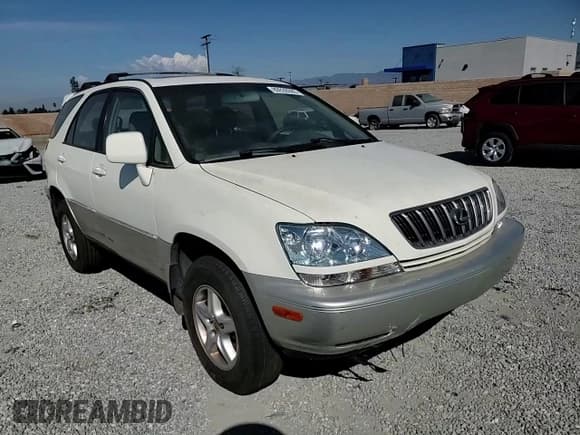 ✅ 2001 Lexus RX 300 • VIN: JTJGF10U510103838 • Lot: 80928595. Listed on Copart with 238,320 mi. Free auction sales archive from the USA and detailed vehicle history report at DreamBid. Image 14.