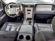 ✅ 2007 Lincoln Navigator • VIN: 5LMFL285X7LJ25456 • Lot: 93255065. Listed on Copart with 130,665 mi. Free auction sales archive from the USA and detailed vehicle history report at DreamBid. Image 8.