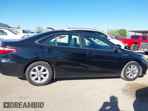 2016 Toyota Camry LE z VIN 4T1BD1FK6GU186234, wystawiony jako IAAI lot #43491861 z przebiegiem 230 600 mil mil oraz . Historia ofert i sprzedaży dostępna na DreamBid. Obrazek 13.