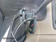 ✅ 2002 Chevrolet Silverado 2500HD LS • VIN: 1GCHC23U32F120105 • Лот: 43413786. Опубликован ранее на IAAI с пробегом 246 321 миль. Бесплатный доступ к архиву аукционных продаж из США и подробный отчёт об истории автомобиля на DreamBid. Изображение 11.