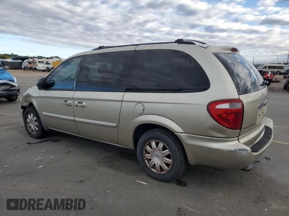 ✅ 2006 Chrysler Town & Country Touring • VIN: 2A4GP54L56R739465 • Lot: 84757235. Wystawiony na Copart z przebiegiem 136 345 mil. Bezpłatny archiwum sprzedaży aukcyjnych z USA i szczegółowy raport historii pojazdu na DreamBid. Zdjęcie 2.