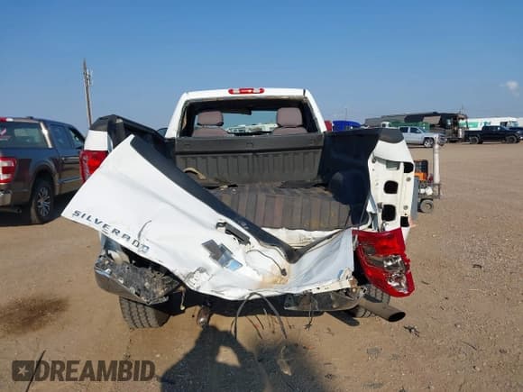 ✅ 2011 Chevrolet Silverado 2500HD Work Truck • VIN: 1GC0CVCG3BF227793 • Lot: 43047832. Wystawiony na IAAI z przebiegiem 239 112 mil. Bezpłatny archiwum sprzedaży aukcyjnych z USA i szczegółowy raport historii pojazdu na DreamBid. Zdjęcie 16.