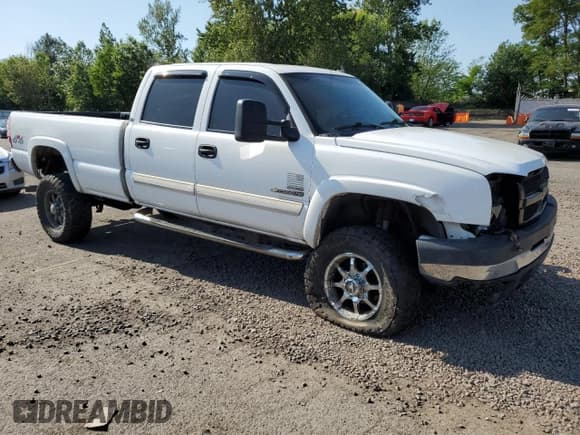 ✅ 2006 Chevrolet Silverado 2500HD LT3 • VIN: 1GCHK23D46F191371 • Lot: 59501965. Wystawiony na Copart z przebiegiem 157 537 mil. Bezpłatny archiwum sprzedaży aukcyjnych z USA i szczegółowy raport historii pojazdu na DreamBid. Zdjęcie 4.