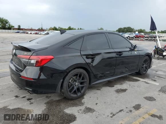 ✅ 2022 Honda Civic Si • VIN: 2HGFE1E5XNH477691 • Lot: 56905733. Listed on Copart with 18,553 mi. Free auction sales archive from the USA and detailed vehicle history report at DreamBid. Image 3.