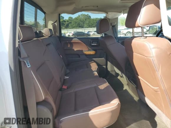 ✅ 2016 Chevrolet Silverado 1500 High Country • VIN: 3GCUKTEC8GG166496 • Lot: 82639825. Wystawiony na Copart z przebiegiem 109 946 mil. Bezpłatny archiwum sprzedaży aukcyjnych z USA i szczegółowy raport historii pojazdu na DreamBid. Zdjęcie 10.