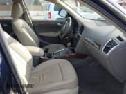 ✅ 2010 Audi Q5 Premium • VIN: WA1CKAFP0AA078642 • Lot: 41615984. Wystawiony na IAAI z przebiegiem 134 944 mil. Bezpłatny archiwum sprzedaży aukcyjnych z USA i szczegółowy raport historii pojazdu na DreamBid. Zdjęcie 5.