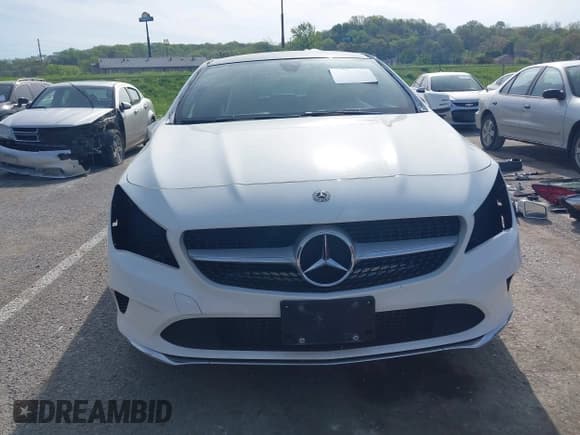 ✅ 2019 Mercedes-Benz CLA 250 • VIN: WDDSJ4GB9KN743255 • Lot: 42080248. Wystawiony na IAAI z przebiegiem 88 533 mil. Bezpłatny archiwum sprzedaży aukcyjnych z USA i szczegółowy raport historii pojazdu na DreamBid. Zdjęcie 13.