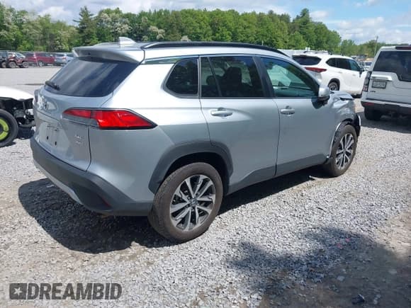 ✅ 2023 Toyota Corolla Cross XLE • VIN: 7MUDAABGXPV076689 • Lot: 42370023. Listed on IAAI with 36,247 mi. Free auction sales archive from the USA and detailed vehicle history report at DreamBid. Image 4.