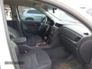 ✅ 2014 Chevrolet Traverse LT • VIN: 1GNKVGKD6EJ165854 • Lot: 42860430. Wystawiony na IAAI z przebiegiem 185 264 mil. Bezpłatny archiwum sprzedaży aukcyjnych z USA i szczegółowy raport historii pojazdu na DreamBid. Zdjęcie 5.