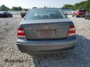 ✅ 2005 Volkswagen Jetta GL • VIN: 3VWRK69M05M020308 • Lot: 61950275. Wystawiony na Copart z przebiegiem Nie podano. Bezpłatny archiwum sprzedaży aukcyjnych z USA i szczegółowy raport historii pojazdu na DreamBid. Zdjęcie 6.