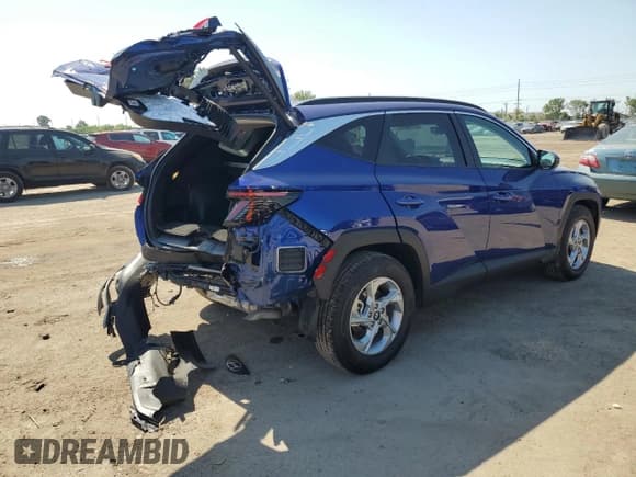 ✅ 2023 Hyundai Tucson SEL • VIN: 5NMJB3AE9PH171771 • Lot: 51148313. Wystawiony na Copart z przebiegiem 7 222 mil. Bezpłatny archiwum sprzedaży aukcyjnych z USA i szczegółowy raport historii pojazdu na DreamBid. Zdjęcie 3.