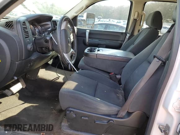 ✅ 2009 Chevrolet Silverado 2500HD LT • VIN: 1GCHC53649F159539 • Lot: 43810885. Listed on Copart with 127,253 mi. Free auction sales archive from the USA and detailed vehicle history report at DreamBid. Image 7.