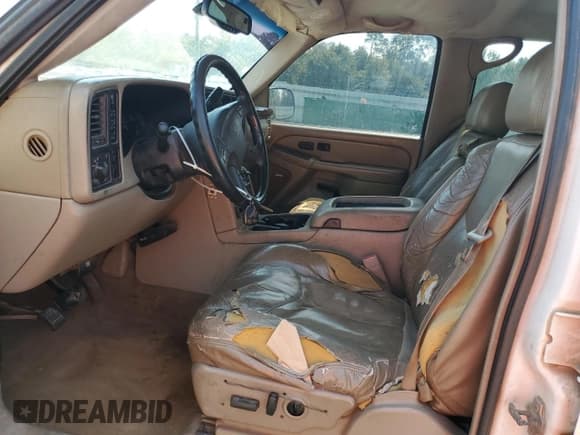 ✅ 2006 Chevrolet Silverado 2500HD LT3 • VIN: 1GCHK23D86F190448 • Lot: 81541615. Listed on Copart with 492,951 mi. Free auction sales archive from the USA and detailed vehicle history report at DreamBid. Image 7.