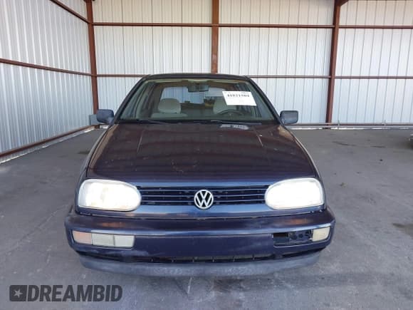 ✅ 1997 Volkswagen Golf • VIN: 3VWFA81H3VM089008 • Лот: 41821504. Опубликован ранее на IAAI с пробегом 118 715 миль. Бесплатный доступ к архиву аукционных продаж из США и подробный отчёт об истории автомобиля на DreamBid. Изображение 6.