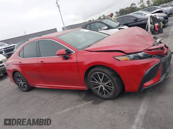 2023 Toyota Camry SE z VIN 4T1G11AK0PU095465, wystawiony jako IAAI lot #42987413 z przebiegiem 51 917 mil mil oraz . Historia ofert i sprzedaży dostępna na DreamBid. Obrazek 13.