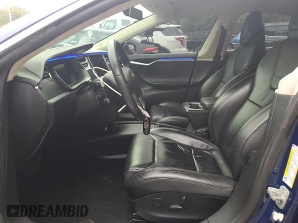 ✅ 2017 Tesla Model S 100D • VIN: 5YJSA1E29HF188326 • Лот: 84794895. Опубликован ранее на Copart с пробегом Не указан. Бесплатный доступ к архиву аукционных продаж из США и подробный отчёт об истории автомобиля на DreamBid. Изображение 7.