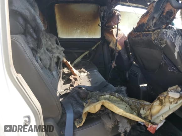 ✅ 2015 Nissan Titan SL • VIN: 1N6AA0ECXFN500079 • Лот: 81207635. Опубликован ранее на Copart с пробегом Не указан. Бесплатный доступ к архиву аукционных продаж из США и подробный отчёт об истории автомобиля на DreamBid. Изображение 10.