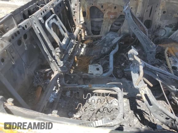 ✅ 2014 GMC Sierra 1500 SLT • VIN: 3GTU2VEC8EG302988 • Lot: 71984405. Listed on Copart with Not provided. Free auction sales archive from the USA and detailed vehicle history report at DreamBid. Image 10.