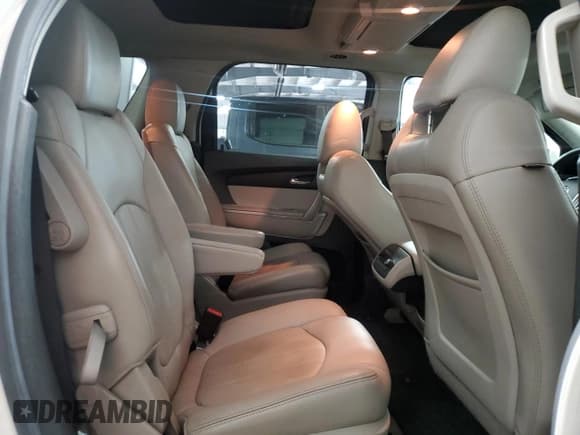 ✅ 2011 GMC Acadia SLT2 • VIN: 1GKKVSED4BJ171823 • Lot: 82108855. Listed on Copart with 198,187 mi. Free auction sales archive from the USA and detailed vehicle history report at DreamBid. Image 11.