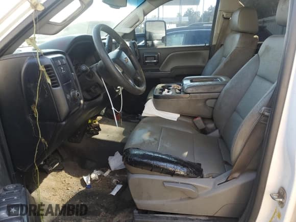 ✅ 2016 Chevrolet Silverado 2500HD Work Truck • VIN: 1GC1CUE86GF211082 • Lot: 72389644. Wystawiony na Copart z przebiegiem Nie podano. Bezpłatny archiwum sprzedaży aukcyjnych z USA i szczegółowy raport historii pojazdu na DreamBid. Zdjęcie 7.