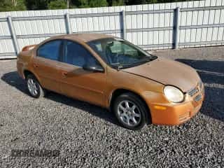 2005 Dodge Neon SXT z VIN 1B3ES56C15D234826, wystawiony jako Copart lot #54544395 z przebiegiem 234 495 mil mil oraz Szkoda całkowita • Salvage title. Historia ofert i sprzedaży dostępna na DreamBid. Obrazek 4.