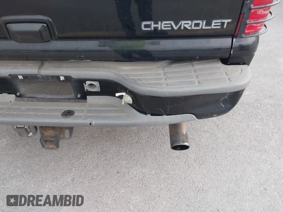 ✅ 2002 Chevrolet Suburban LT • VIN: 3GNFK16Z72G165792 • Lot: 41921486. Wystawiony na IAAI z przebiegiem 237 675 mil. Bezpłatny archiwum sprzedaży aukcyjnych z USA i szczegółowy raport historii pojazdu na DreamBid. Zdjęcie 12.