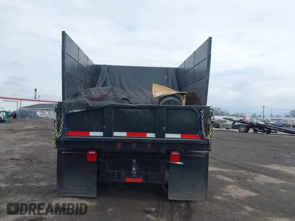 ✅ 1992 Ford F-350 • VIN: 2FTJW35MXNCA46841 • Lot: 41952778. Wystawiony na IAAI z przebiegiem 213 667 mil. Bezpłatny archiwum sprzedaży aukcyjnych z USA i szczegółowy raport historii pojazdu na DreamBid. Zdjęcie 16.