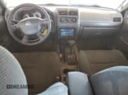 ✅ 2004 Nissan Frontier XE • VIN: 1N6ED27T94C424428 • Lot: 81819975. Wystawiony na Copart z przebiegiem 220 906 mil. Bezpłatny archiwum sprzedaży aukcyjnych z USA i szczegółowy raport historii pojazdu na DreamBid. Zdjęcie 8.