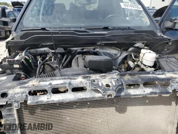 ✅ 2016 Chevrolet Silverado 2500HD LT • VIN: 1GC1KVEG8GF204585 • Lot: 69749705. Wystawiony na Copart z przebiegiem 194 911 mil. Bezpłatny archiwum sprzedaży aukcyjnych z USA i szczegółowy raport historii pojazdu na DreamBid. Zdjęcie 11.