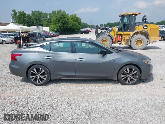✅ 2017 Nissan Maxima SL • VIN: 1N4AA6AP7HC433346 • Lot: 41982206. Wystawiony na IAAI z przebiegiem 72 528 mil. Bezpłatny archiwum sprzedaży aukcyjnych z USA i szczegółowy raport historii pojazdu na DreamBid. Zdjęcie 13.