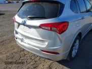 ✅ 2019 Buick Envision Preferred • VIN: LRBFXBSA1KD002390 • Lot: 43526212. Wystawiony na IAAI z przebiegiem 106 413 mil. Bezpłatny archiwum sprzedaży aukcyjnych z USA i szczegółowy raport historii pojazdu na DreamBid. Zdjęcie 6.