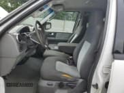 ✅ 2006 Ford Expedition • VIN: 1FMPU145X6LA78898 • Lot: 61344635. Wystawiony na Copart z przebiegiem 139 774 mil. Bezpłatny archiwum sprzedaży aukcyjnych z USA i szczegółowy raport historii pojazdu na DreamBid. Zdjęcie 7.