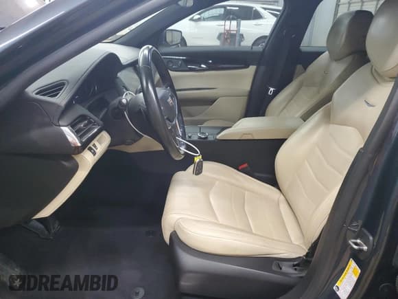 ✅ 2019 Cadillac CT6 Luxury AWD • VIN: 1G6KB5RS5KU129483 • Lot: 60120005. Wystawiony na Copart z przebiegiem 49 243 mil. Bezpłatny archiwum sprzedaży aukcyjnych z USA i szczegółowy raport historii pojazdu na DreamBid. Zdjęcie 7.