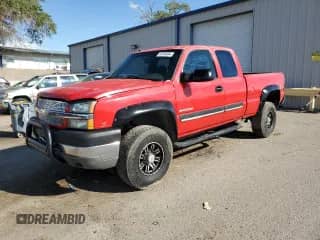 2003 Chevrolet Silverado 2500HD LT with VIN 1GCHK29U63E338508, listed as a Copart auction lot 69780694 with 135,939 mi miles and Salvage title. Bid and sale history available at DreamBid. Image 1.