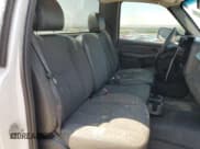 ✅ 2005 Chevrolet Silverado 2500HD Work Truck • VIN: 1GCHC24U75E268055 • Лот: 68218675. Опубликован ранее на Copart с пробегом 223 182 миль. Бесплатный доступ к архиву аукционных продаж из США и подробный отчёт об истории автомобиля на DreamBid. Изображение 10.