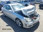 ✅ 2006 Mercedes-Benz CLK 350 • VIN: WDBTJ56H16F183837 • Lot: 42271867. Wystawiony na IAAI z przebiegiem 52 255 mil. Bezpłatny archiwum sprzedaży aukcyjnych z USA i szczegółowy raport historii pojazdu na DreamBid. Zdjęcie 1.