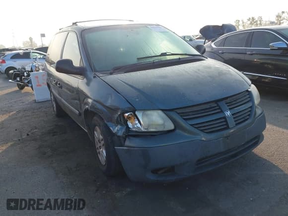 ✅ 2006 Dodge Caravan SE • VIN: 1D4GP25R56B660578 • Lot: 43523988. Wystawiony na IAAI z przebiegiem 150 732 mil. Bezpłatny archiwum sprzedaży aukcyjnych z USA i szczegółowy raport historii pojazdu na DreamBid. Zdjęcie 1.