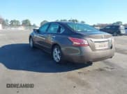 ✅ 2013 Nissan Altima SL • VIN: 1N4AL3AP4DC133847 • Lot: 43728114. Listed on IAAI with 277,885 mi. Free auction sales archive from the USA and detailed vehicle history report at DreamBid. Image 3.