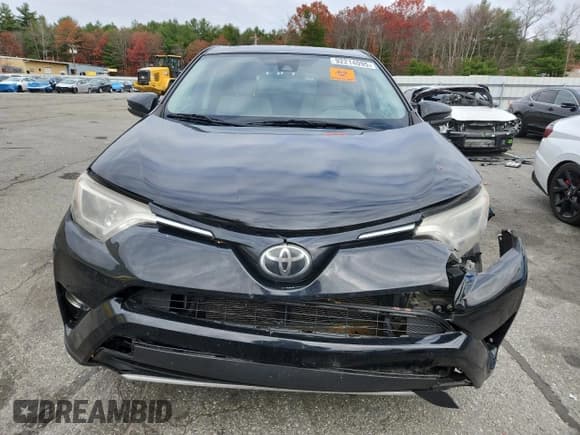 ✅ 2018 Toyota RAV4 XLE • VIN: 2T3WFREV2JW409258 • Lot: 92214095. Listed on Copart with 153,276 mi. Free auction sales archive from the USA and detailed vehicle history report at DreamBid. Image 5.