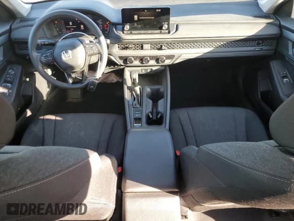 ✅ 2023 Honda Accord LX • VIN: 1HGCY1F20PA015902 • Lot: 92434915. Wystawiony na Copart z przebiegiem 49 300 mil. Bezpłatny archiwum sprzedaży aukcyjnych z USA i szczegółowy raport historii pojazdu na DreamBid. Zdjęcie 8.