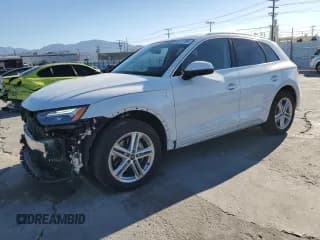 ✅ 2024 Audi Q5 S line Premium • VIN: WA1G2AFY1R2069111 • Lot: 46171785. Wystawiony na Copart z przebiegiem 10 350 mil. Bezpłatny archiwum sprzedaży aukcyjnych z USA i szczegółowy raport historii pojazdu na DreamBid. Zdjęcie 1.