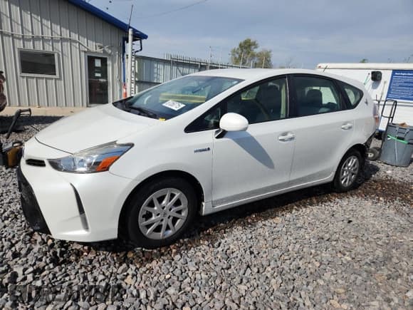 ✅ 2015 Toyota Prius Four • VIN: JTDZN3EU0FJ030303 • Lot: 87050715. Listed on Copart with 124,612 mi. Free auction sales archive from the USA and detailed vehicle history report at DreamBid. Image 1.