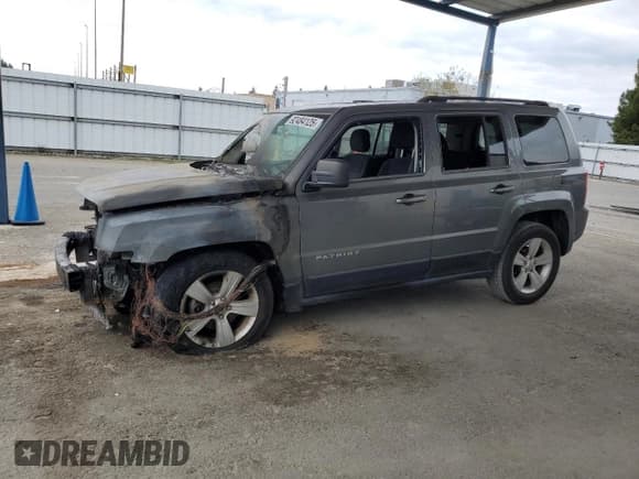 ✅ 2013 Jeep Patriot Sport • VIN: 1C4NJRBBXDD274634 • Лот: 92484125. Опубликован ранее на Copart с пробегом Не указан. Бесплатный доступ к архиву аукционных продаж из США и подробный отчёт об истории автомобиля на DreamBid. Изображение 1.